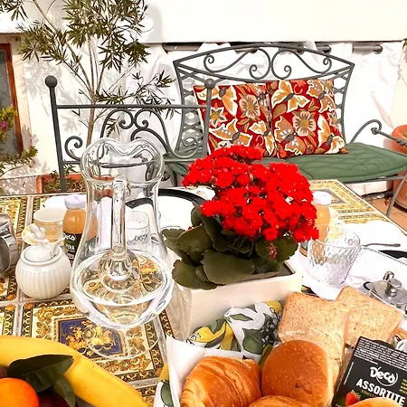 Pensión Casa Maddy Yellow Anacapri (Isola di Capri)