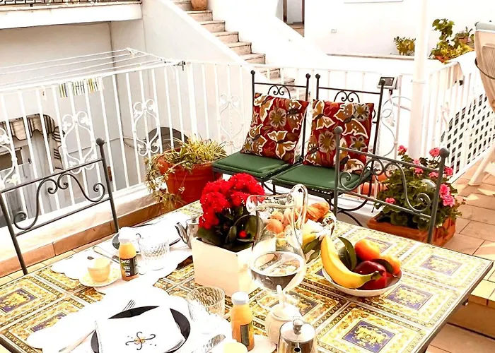 Pensión Casa Maddy Yellow